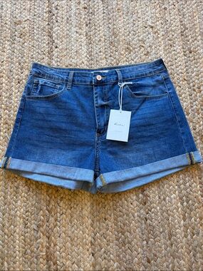 KanCan Blue Rolled Hem Denim Shorts Estilo 98% cotton size % spandex